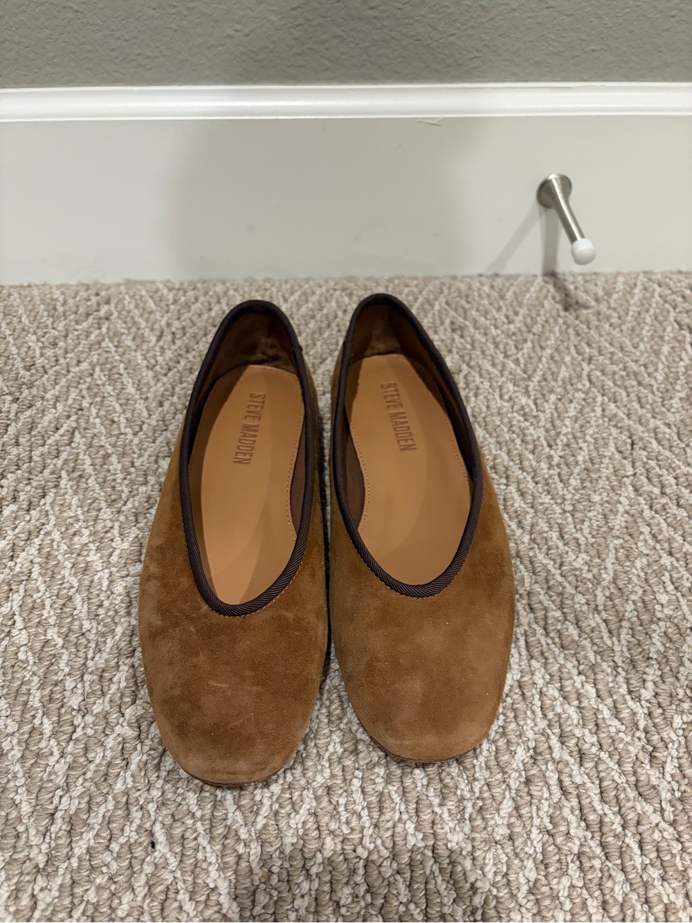 Steve Madden Women's Brown Suede Ballet Flats - Picture 3 of 3